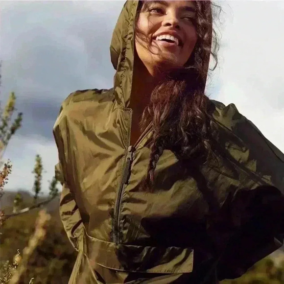 New Offline Shine Windbreaker - Green - Picture 1 of 9